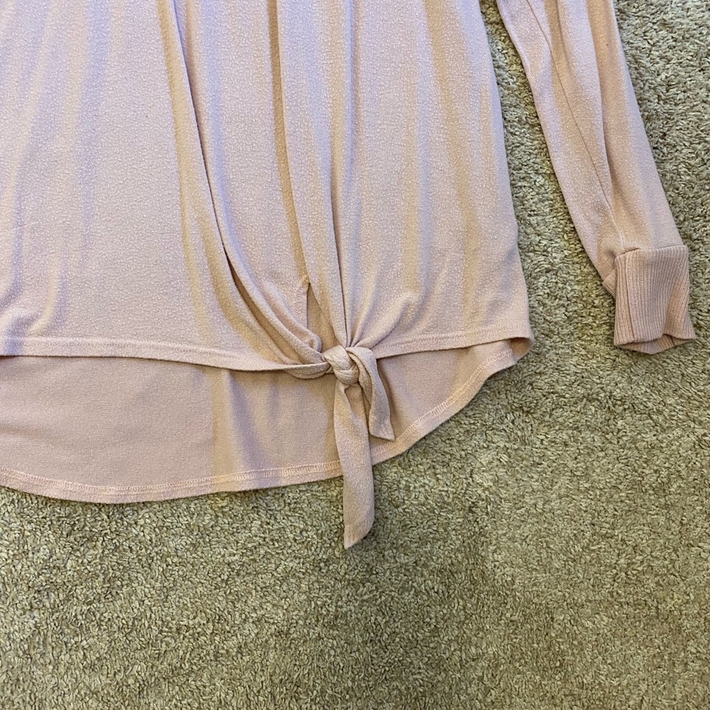 Light knit sweater with tie detail - Picture 2 of 3